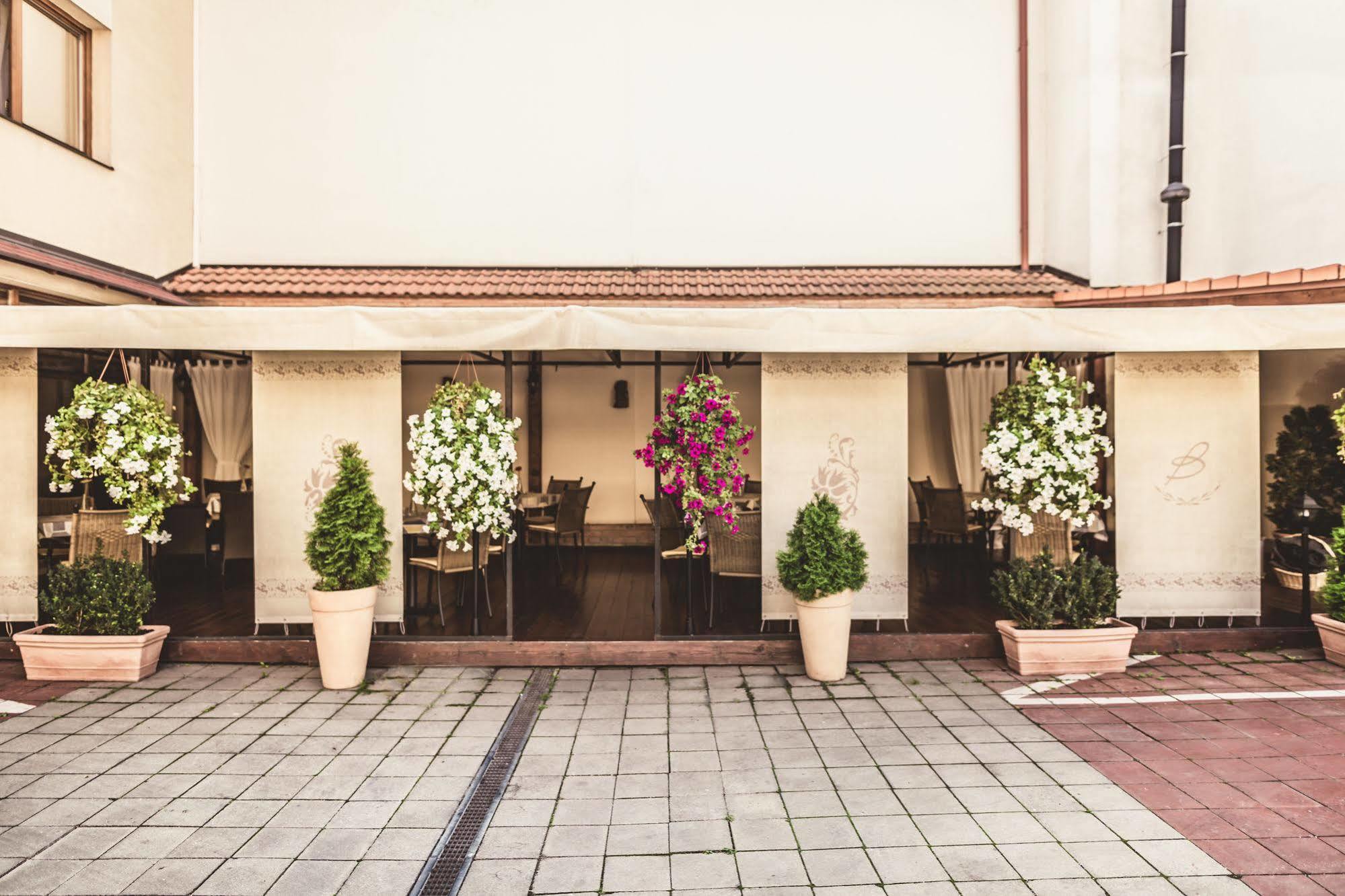 Boutique Bristol Hotel